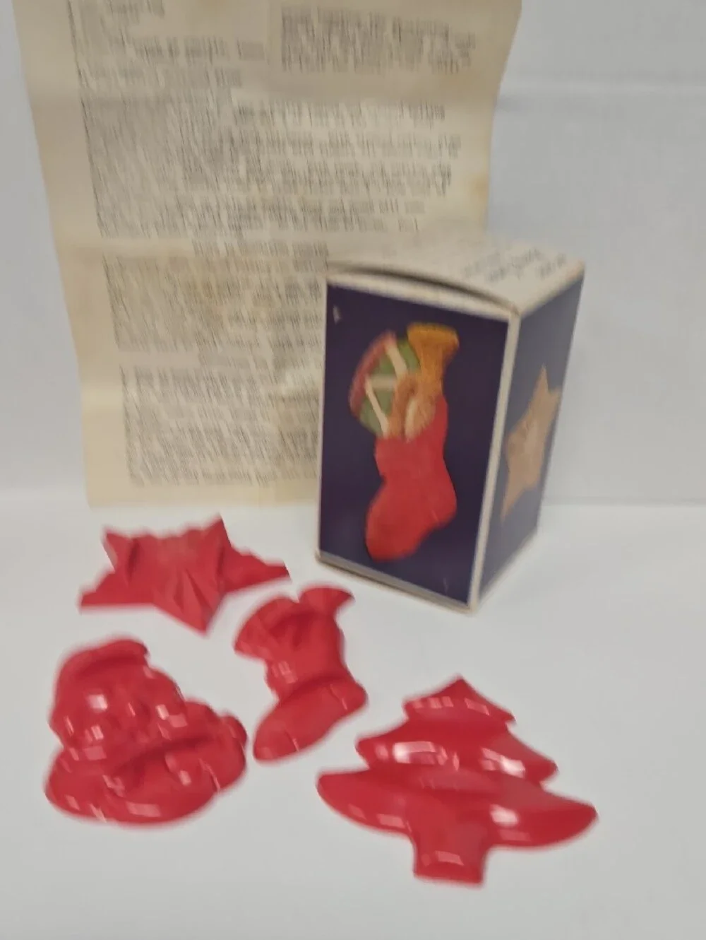 🎅🎅🎅Vntg Aunt Chick's Merry Xmas & Happy Days Cookie Cutters Approx 5